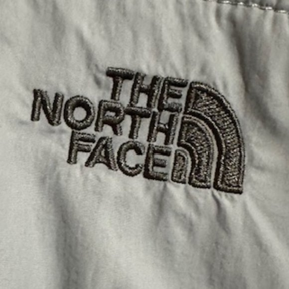 Women's The North Face Quilted Insulated Lightweight Puffer Jacket Grey SMALL - Picture 6 of 17